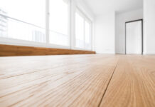 Clinex EDU – Pielęgnacja i doczyszczanie podłóg drewnianych