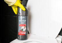 Trudne zabrudzenia, łatwe metody czyszczenia. Jak usunąć kamień i osady w łazience? Jak usunąć kamień w łazience