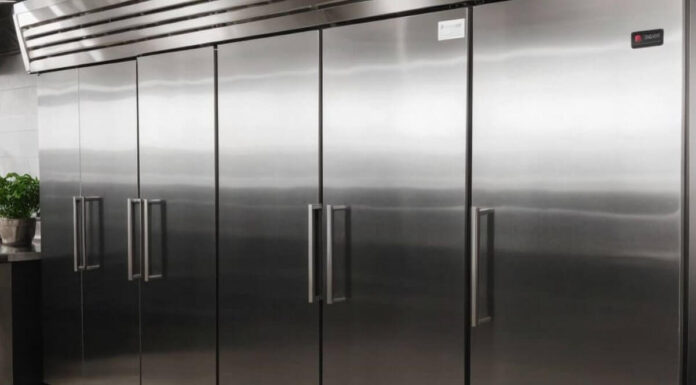 CLINEX EDU: Jak umyć lodówkę gastronomiczną? Poradnik mycie lodówki