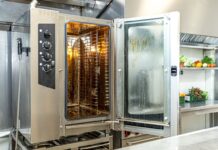 CLINEX EDU: Profesjonalne czyszczenie pieców konwekcyjnyjno-parowych i wędzarniczych