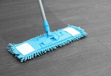 CLINEX EDU: Ręczne mycie podłóg — kiedy się opłaca?