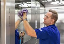 CLINEX EDU: Mycie windy – poradnik w 5 krokach